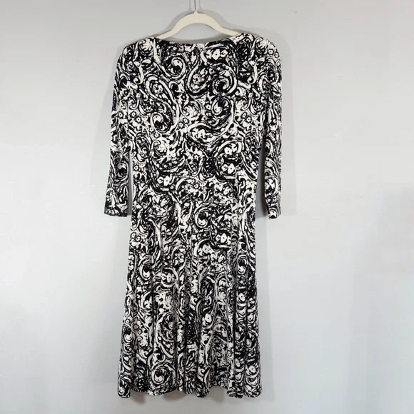 Lauren Ralph Lauren Paisley Print Jersey Knit Dress Size 6 Black White Stretch - Picture 10 of 10